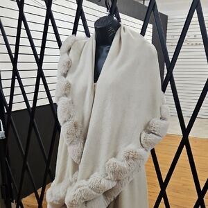 Elegant Cream Faux Fur Trimmed Shawl
